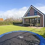 Mastlo: Spacious 10-person Garden Retreat Near Villa *