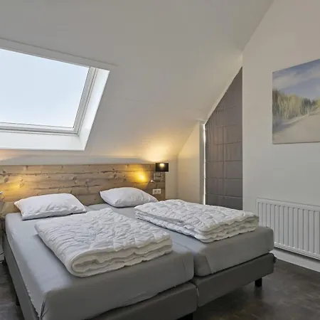 Mastlo 2x 10 Persons Large Garden, 1500 Meters To The Dunes And With 2 Jacuzzi's - Not For Companies 우도르프