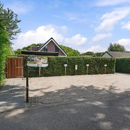 Mastlo 2x 10 Persons Large Garden, 1500 Meters To The Dunes And With 2 Jacuzzi's - Not For Companies Ouddorp