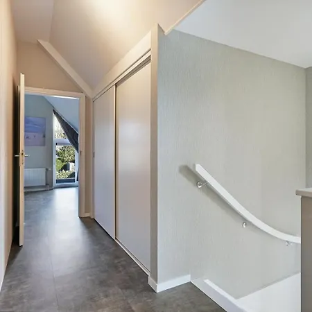 Villa Mastlo 2x 10 Persons Large Garden, 1500 Meters To The Dunes And With 2 Jacuzzi's - Not For Companies