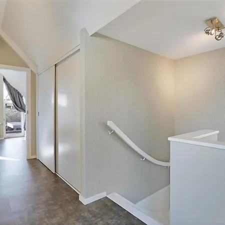 Mastlo 2x 10 Persons Large Garden, 1500 Meters To The Dunes And With 2 Jacuzzi's - Not For Companies Ouddorp