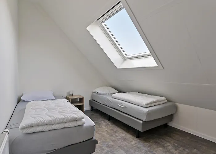 Mastlo 2x 10 Persons Large Garden, 1500 Meters To The Dunes And With 2 Jacuzzi's - Not For Companies