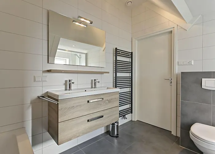 Mastlo 2x 10 Persons Large Garden, 1500 Meters To The Dunes And With 2 Jacuzzi's - Not For Companies