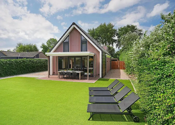 Willa Mastlo 2x 10 Persons Large Garden, 1500 Meters To The Dunes And With 2 Jacuzzi's - Not For Companies Ouddorp