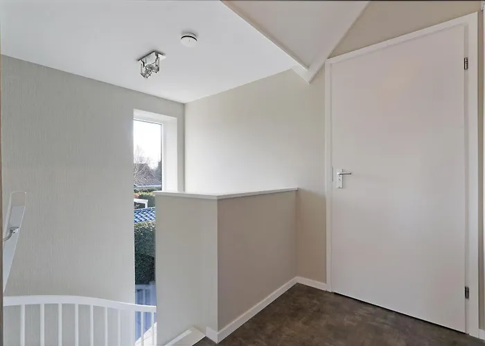 Mastlo 2x 10 Persons Large Garden, 1500 Meters To The Dunes And With 2 Jacuzzi's - Not For Companies Ouddorp