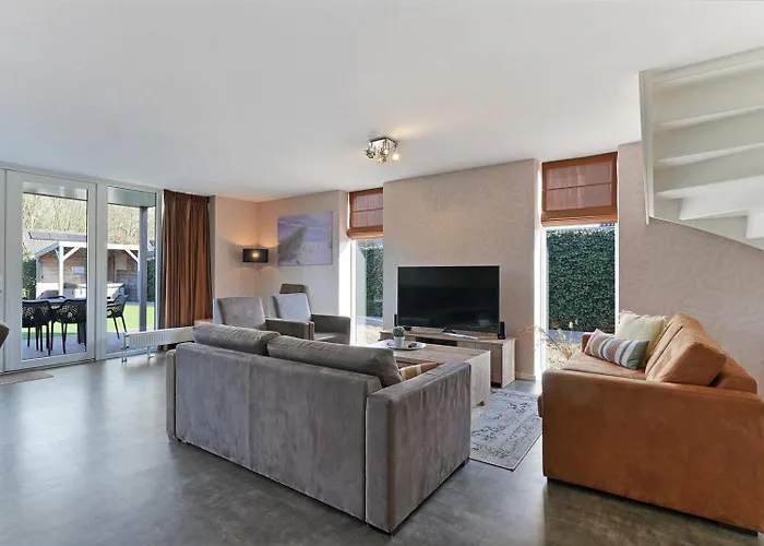 Willa Mastlo 2x 10 Persons Large Garden, 1500 Meters To The Dunes And With 2 Jacuzzi's - Not For Companies