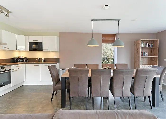 Willa Mastlo 2x 10 Persons Large Garden, 1500 Meters To The Dunes And With 2 Jacuzzi's - Not For Companies *