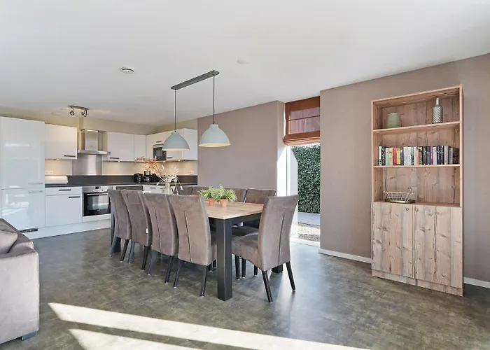 Mastlo 2x 10 Persons Large Garden, 1500 Meters To The Dunes And With 2 Jacuzzi's - Not For Companies Willa