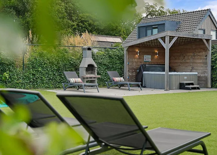 Mastlo 2x 10 Persons Large Garden, 1500 Meters To The Dunes And With 2 Jacuzzi's - Not For Companies Vila