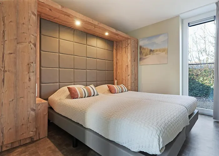 Mastlo 2x 10 Persons Large Garden, 1500 Meters To The Dunes And With 2 Jacuzzi's - Not For Companies *